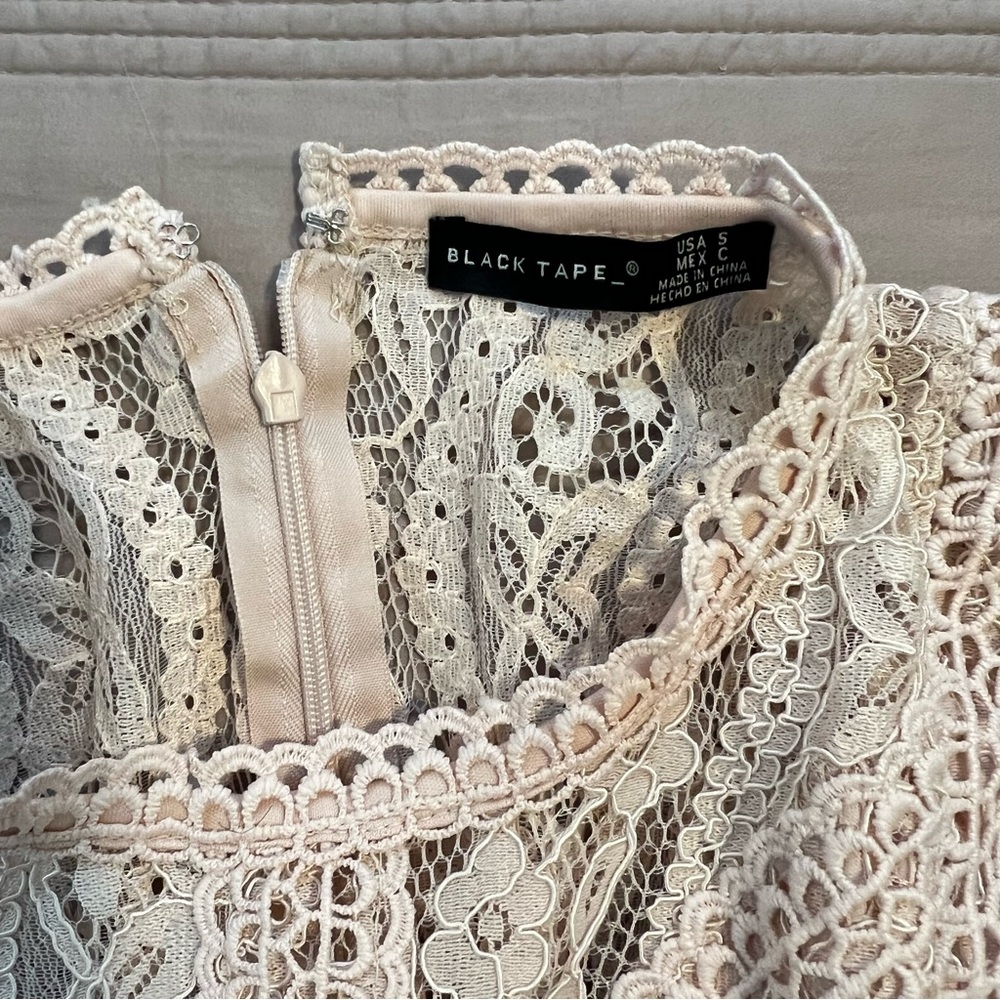 Black Tape Cream Lace Blouse - Picture 2 of 5